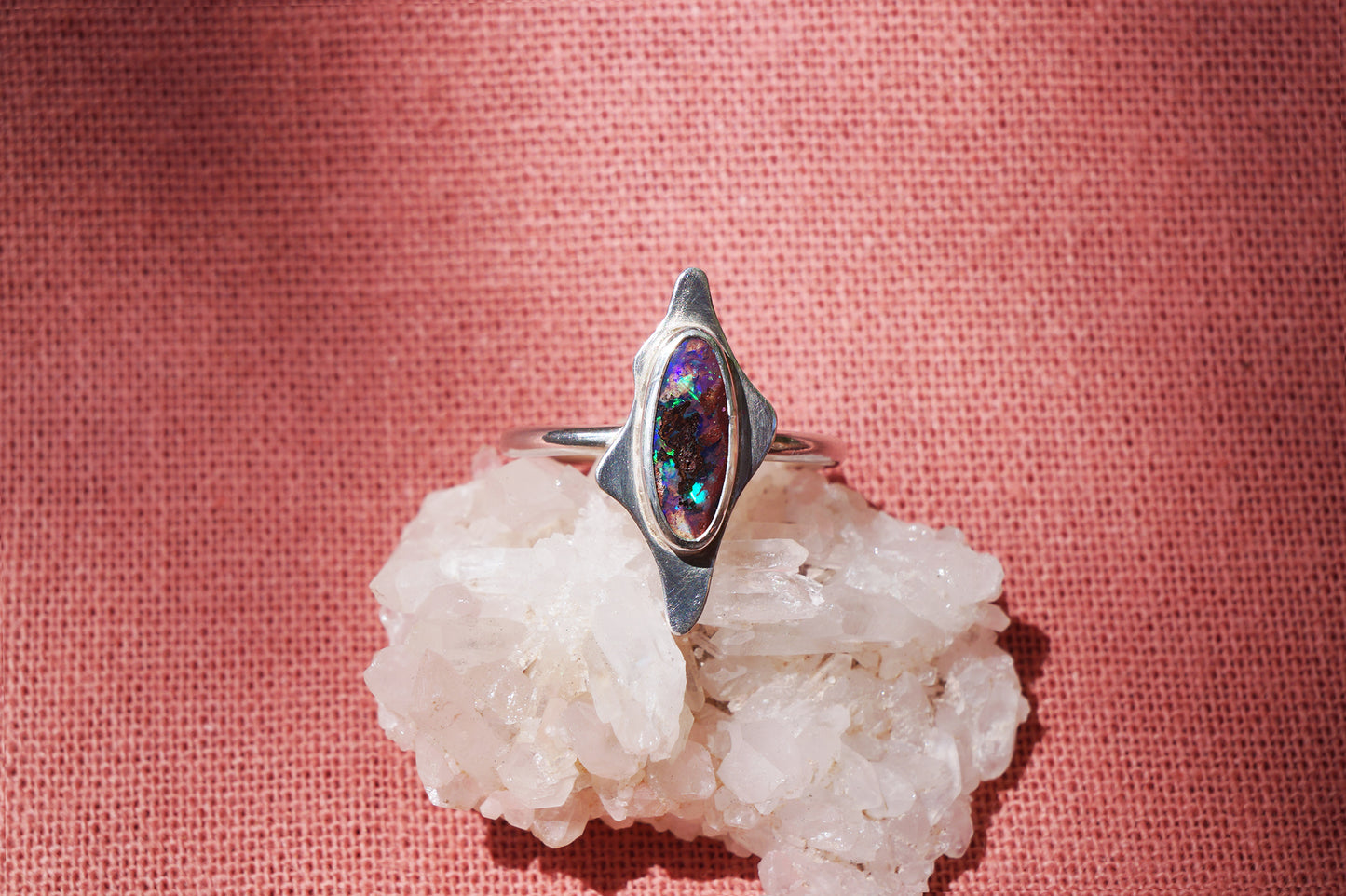 Manta ring Australian Boulder Opal US 9