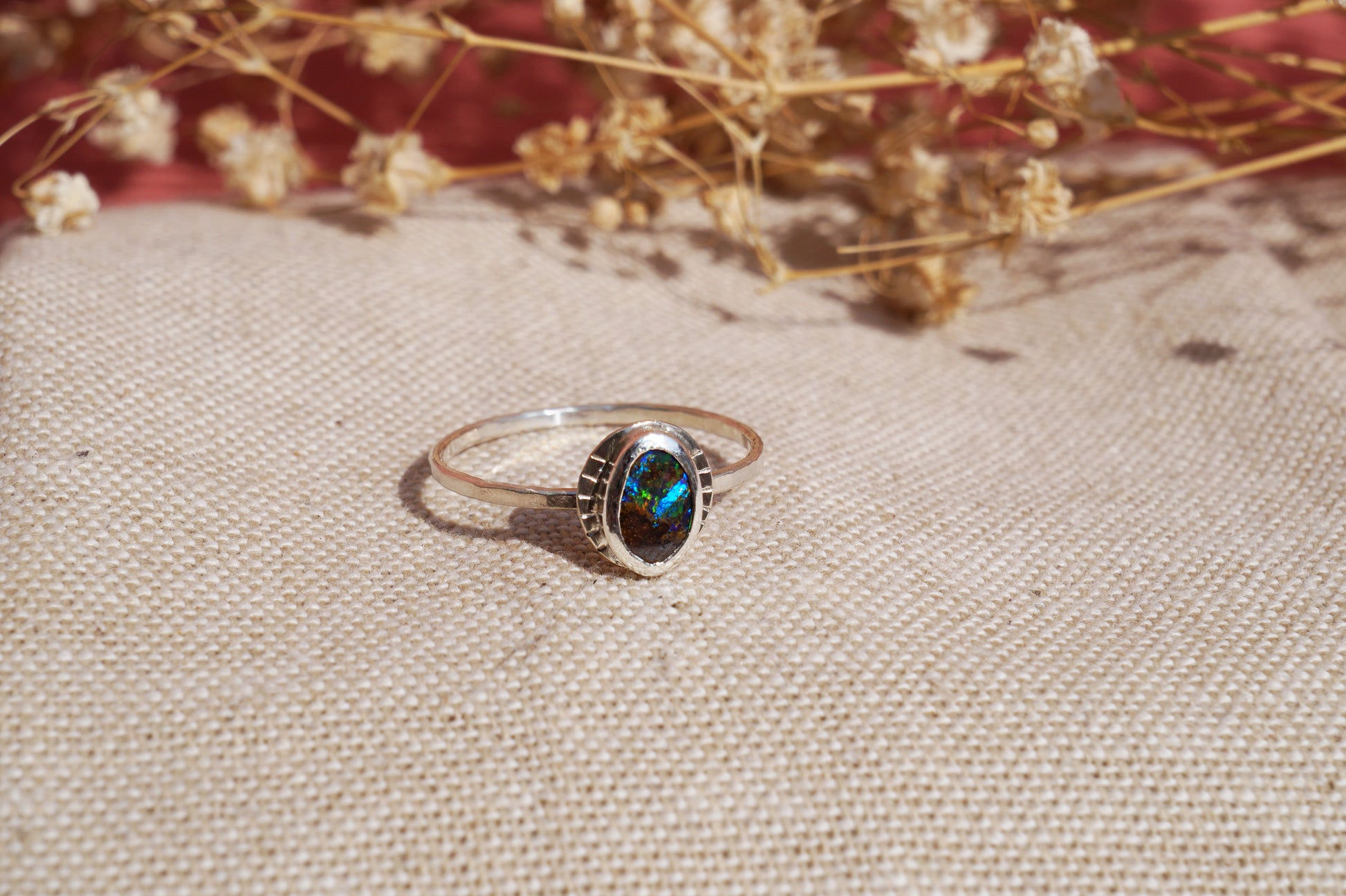 opal Australia ring