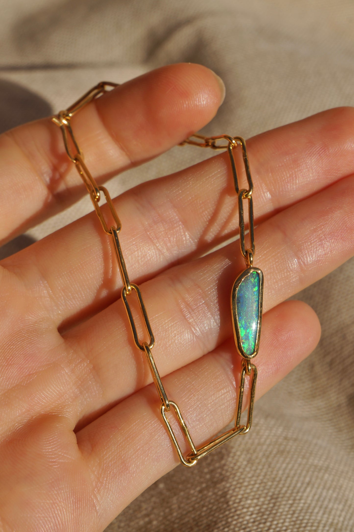 Boulder Opal Paperclip bracelet gold